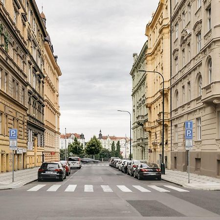 Comfortable And Cosy Apt A Few Steps From Dancing House And Naplavka Dance Praha Eksteriør bilde