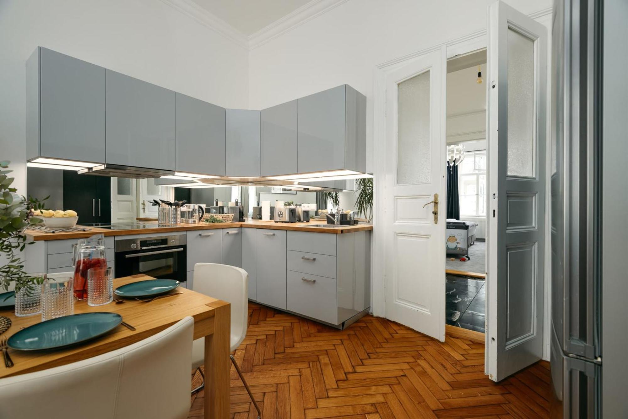Comfortable And Cosy Apt A Few Steps From Dancing House And Naplavka Dance Praha Eksteriør bilde